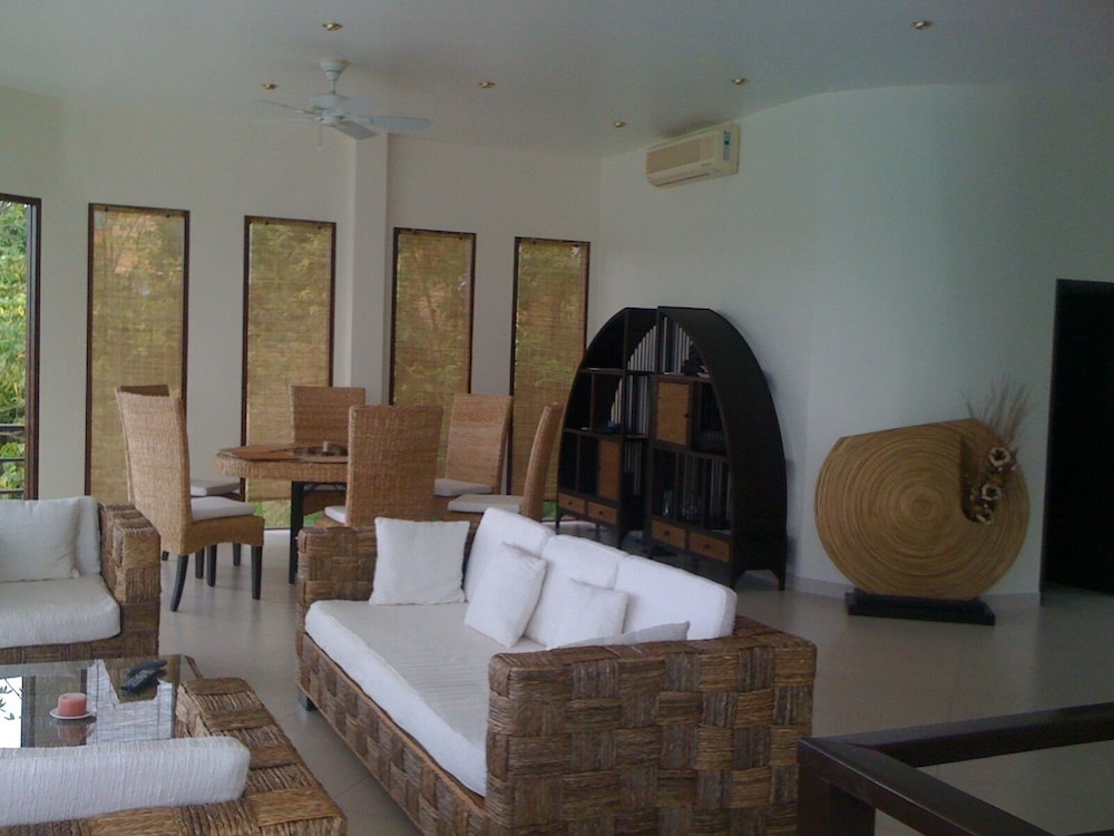House, 2 Bedrooms, Private Pool, Ocean View photo 3