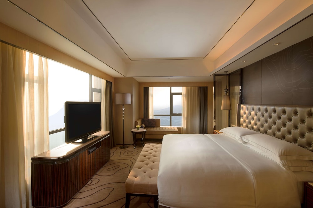 King Executive Suite