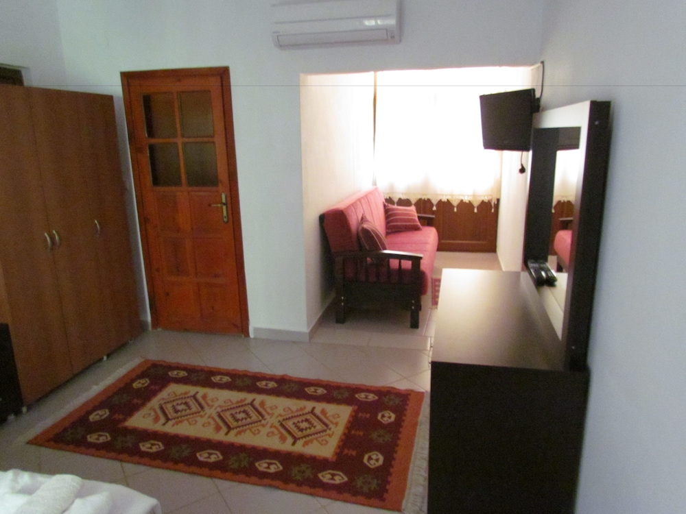 Standard Room photo 1
