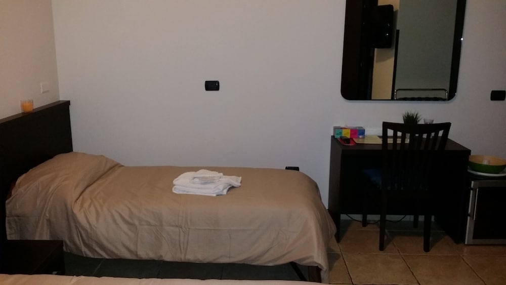 Triple Room, 1 Bedroom, Balcony photo 1