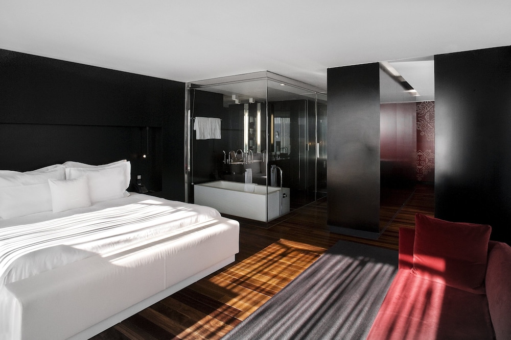 Suite (Diplomatic) - Photo 3