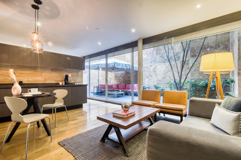 Suite, Terrace (Master) photo 1