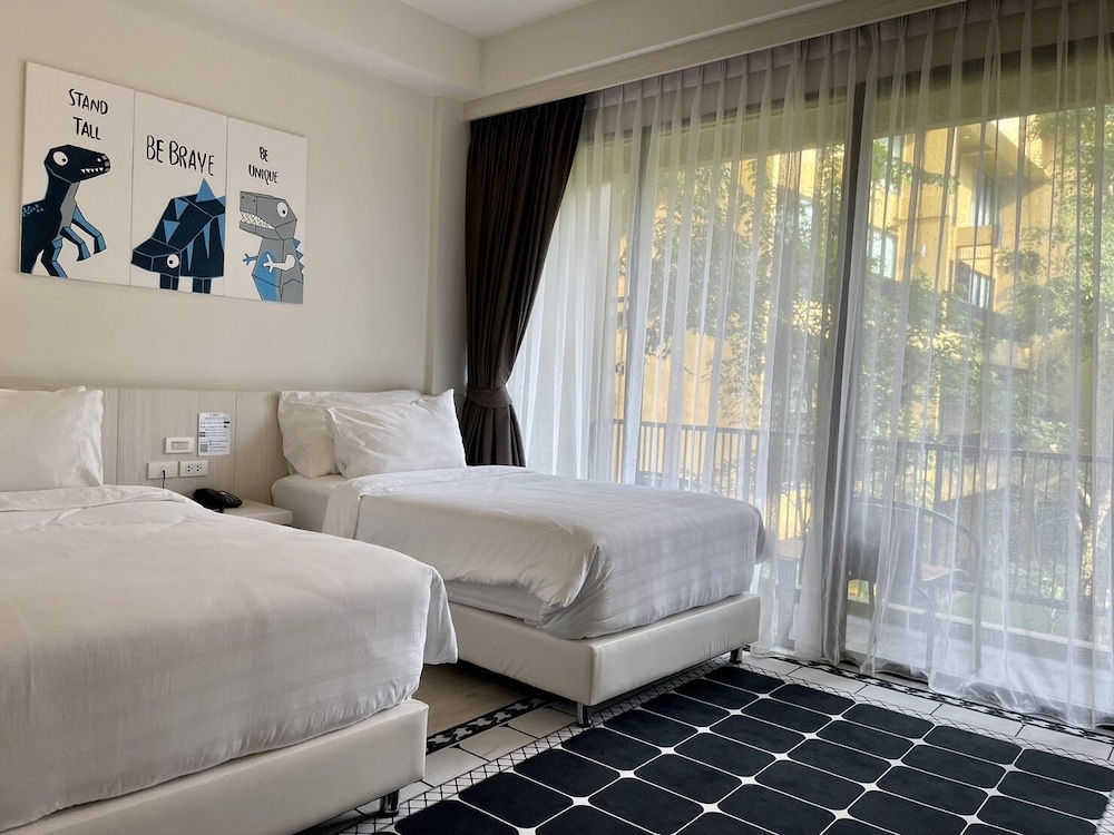 Premier Twin Room, 1 Bedroom - Photo 4