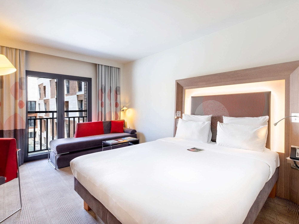 Superior Room, 1 Queen Bed with Sofa bed