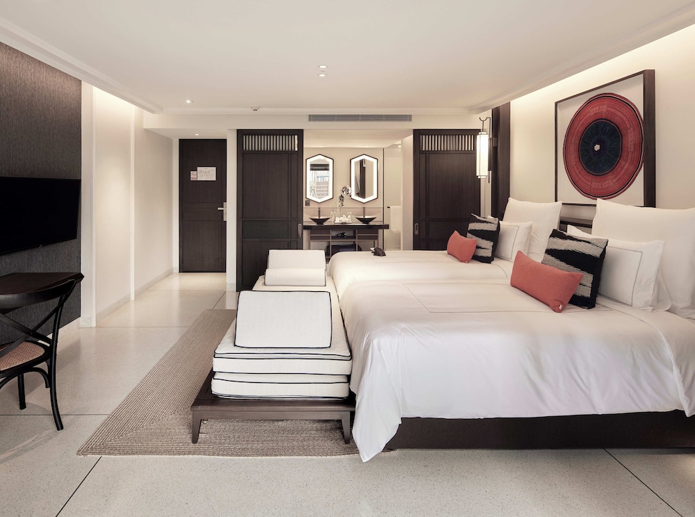 Club Balcony Room - Photo 1