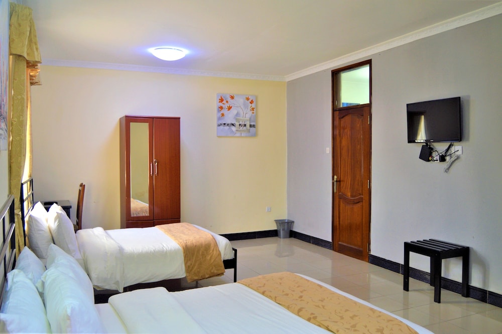 Standard Twin Room photo 3