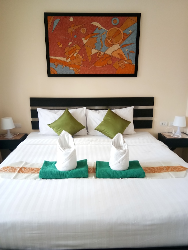 Superior Sea View with Balcony - Photo 11