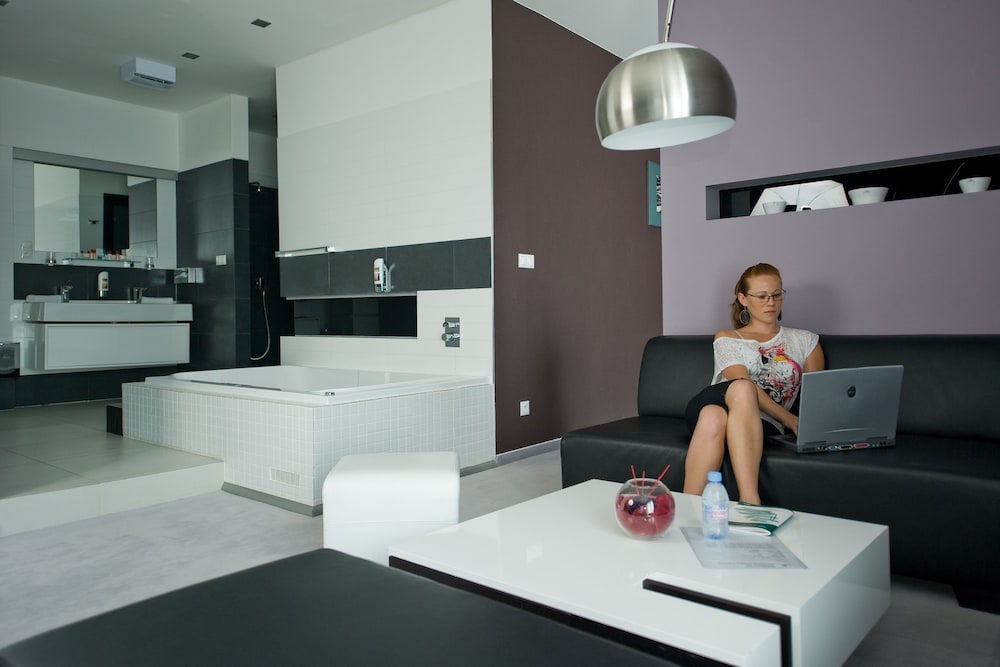Deluxe Suite photo 3