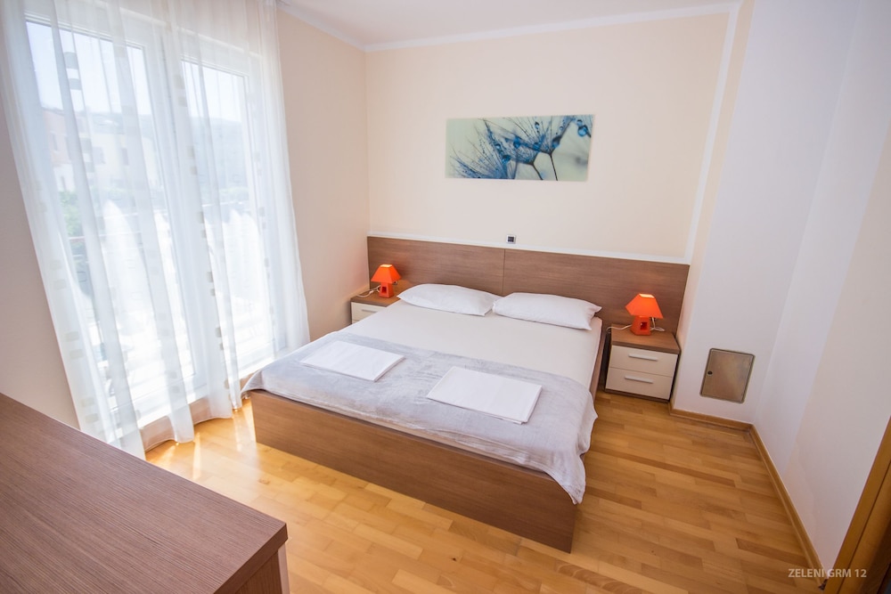 Villa photo 1