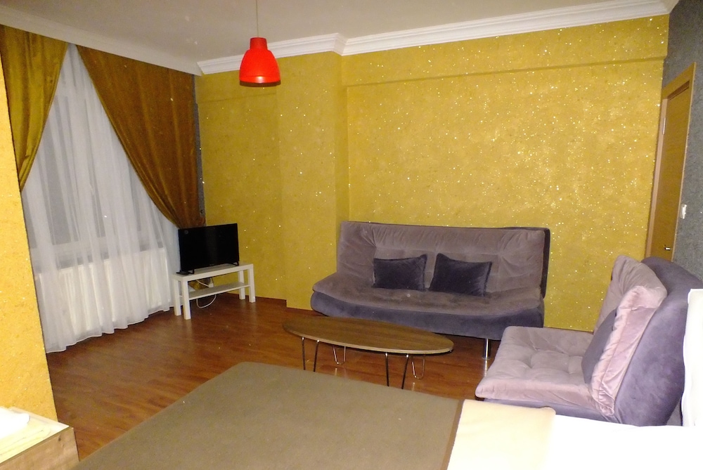 Deluxe Studio Suite, 1 Bedroom photo 2