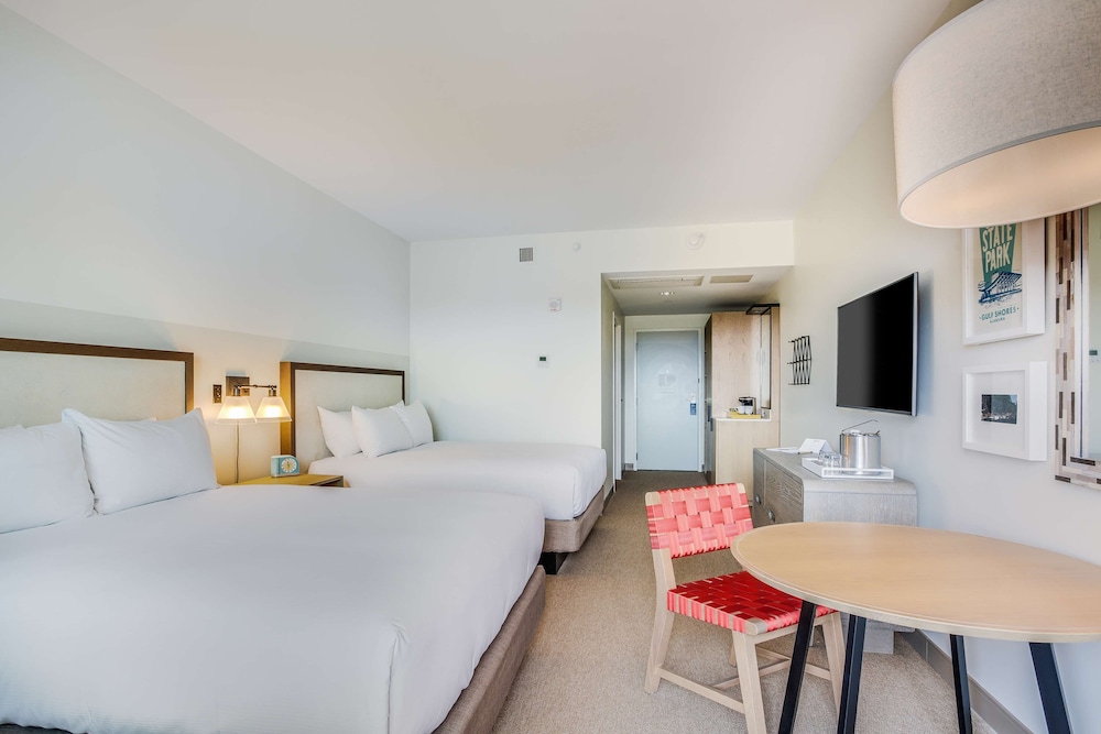 Room, 2 Queen Beds, Accessible, Balcony (Hearing, Gulf Front)