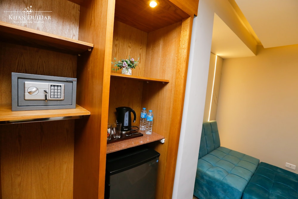 Queen Suite Jacuzzi Pyramid View - Photo 16