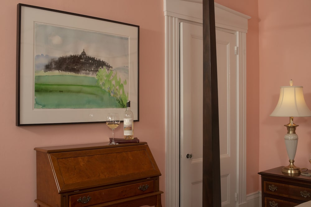 Cranberry Room photo 2