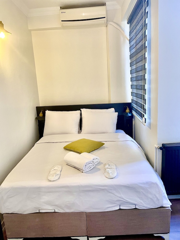 Deluxe Studio Suite photo 3