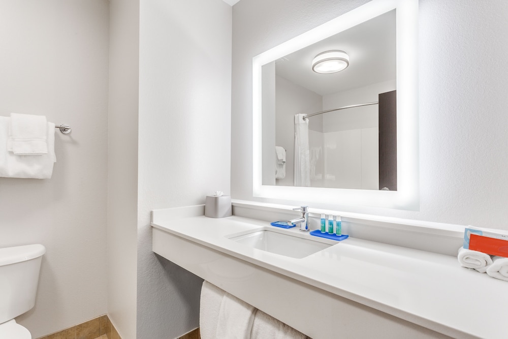 Suite, 2 Queen Beds (Wet Bar) - Photo 4