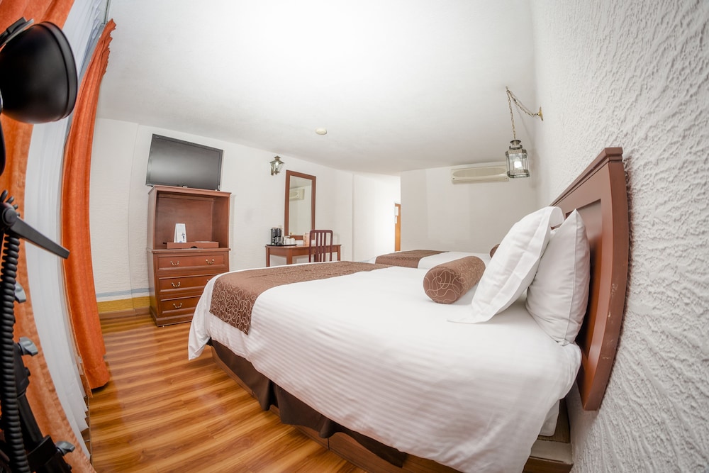 Executive Room, 2 Double Beds, Non Smoking - Photo 3