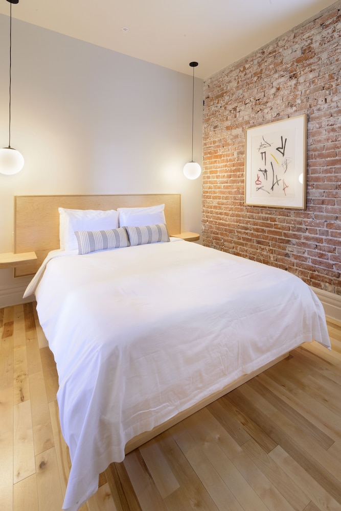 Quinby Room photo 1