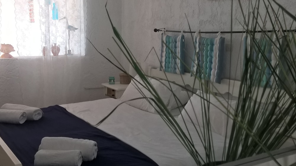 Standard Apartment, 1 Double Bed, Non Smoking, Sea View photo 3