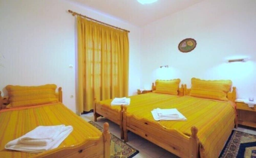 Triple Room (Bathroom Ensuite)