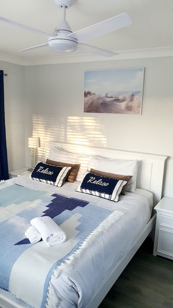 Apartment Greenside on Ruthven - One Bedroom Apartment