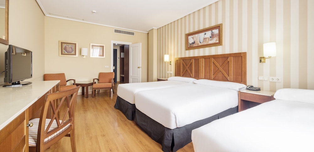 Triple Room - Photo 1