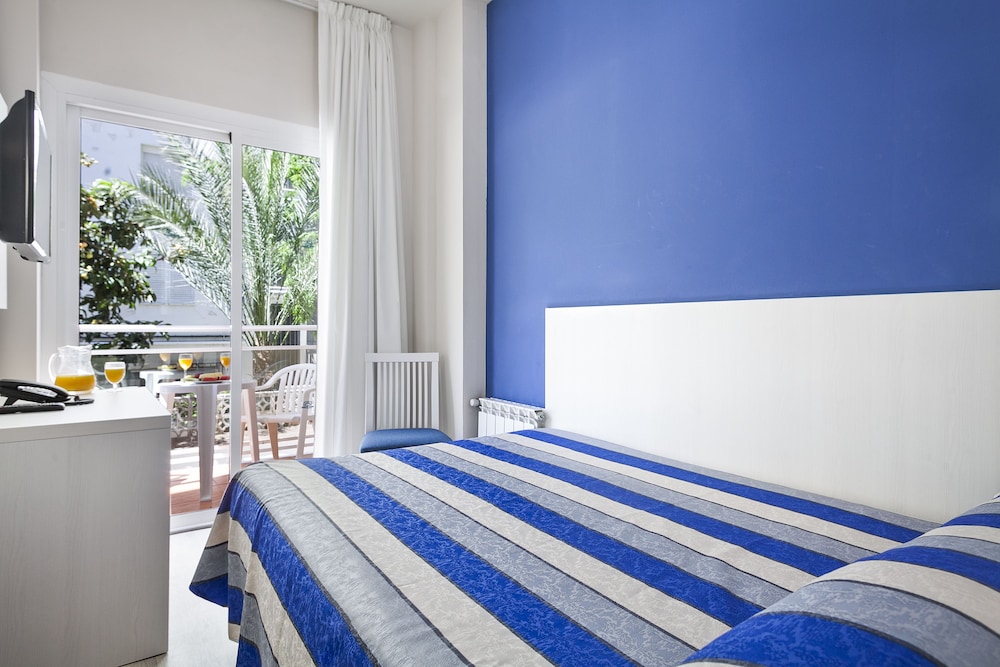 Double Room (1 Adult) photo 3