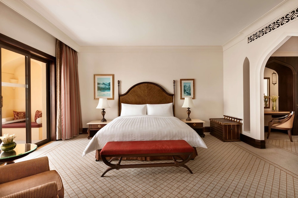 Executive Suite photo 2