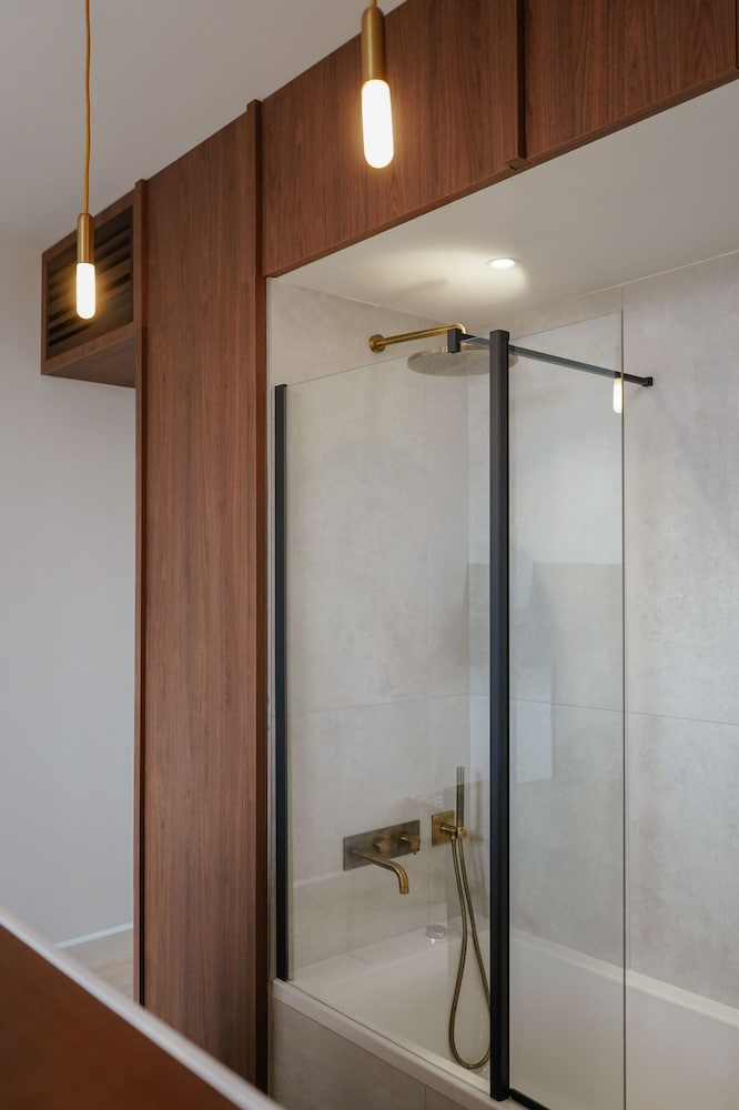 Deluxe Room - Photo 2