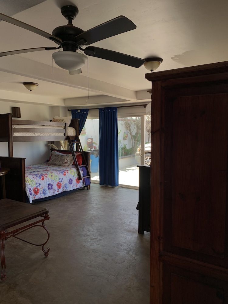 Family House, 4 Bedrooms, Beach View, Beachfront