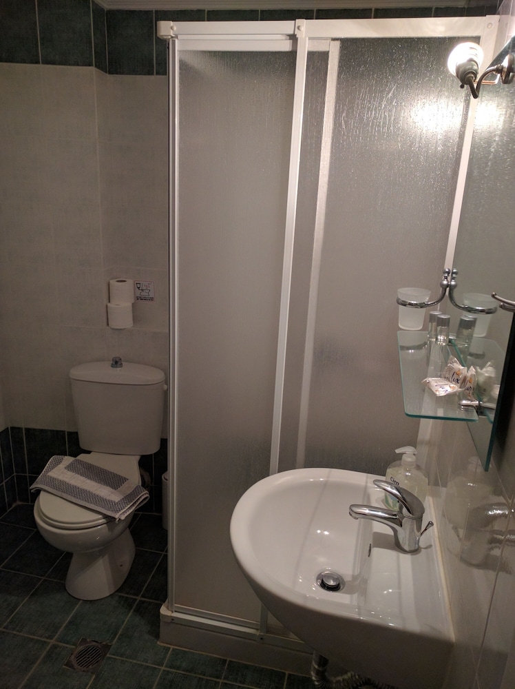 Standard Room photo 2