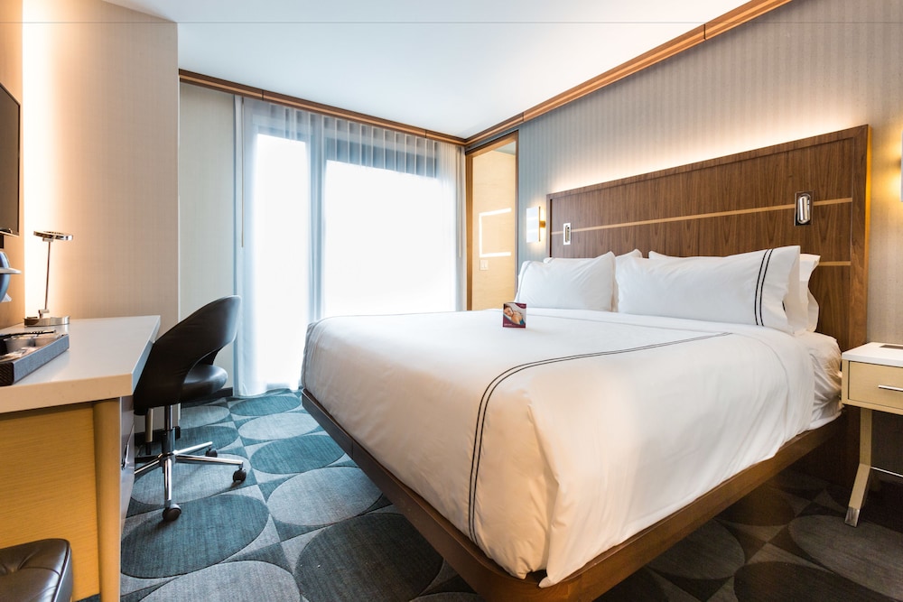 Standard Room, 1 King Bed (Communication, Accessible Tub)