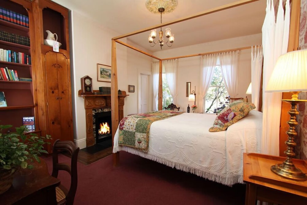 Romantic Double Room, Fireplace, Garden View photo 1