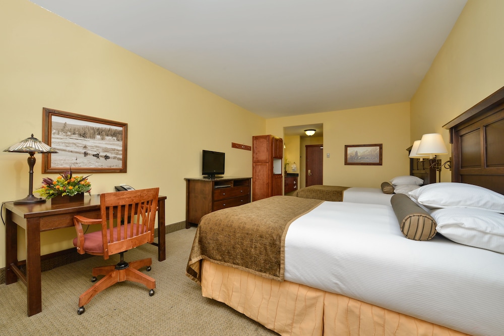 Deluxe Room, 2 Queen Beds (Double Queen Deluxe) - Photo 3