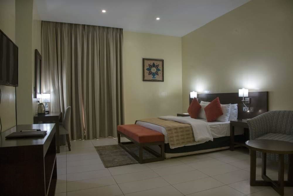 Business Suite photo 1