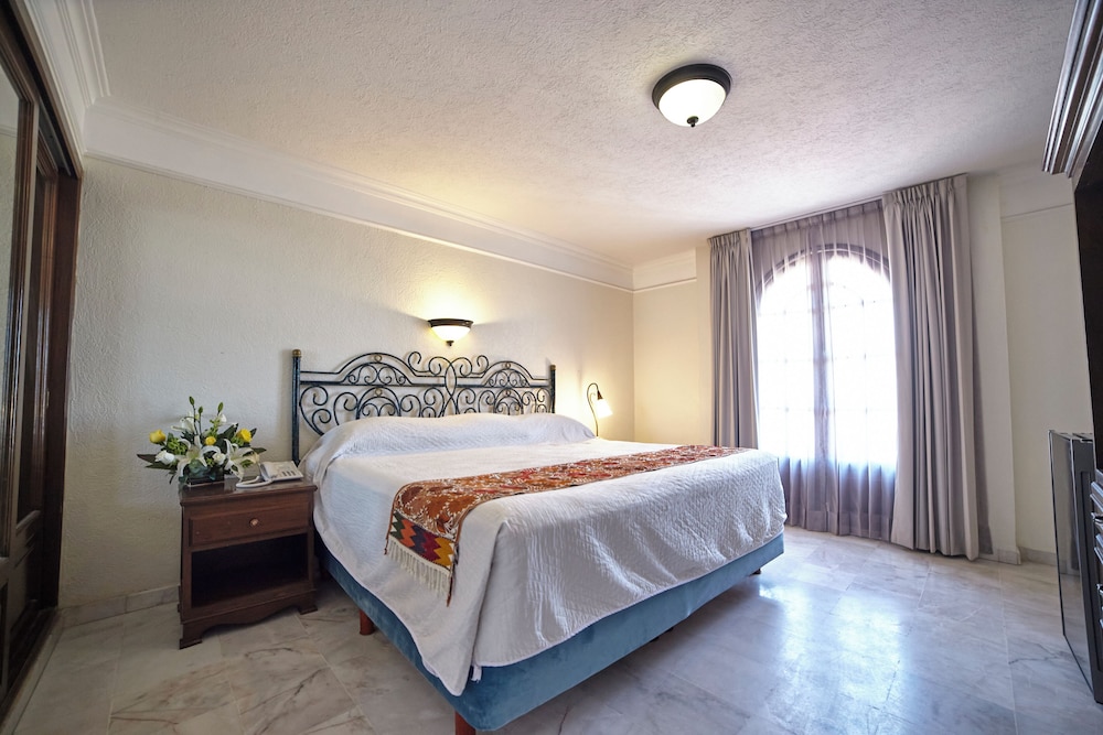 Junior Room