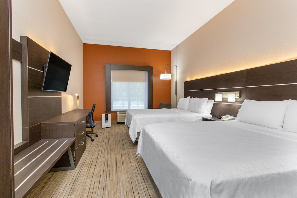 Standard Room, 2 Queen Beds, Accessible (Communication) - Photo 2