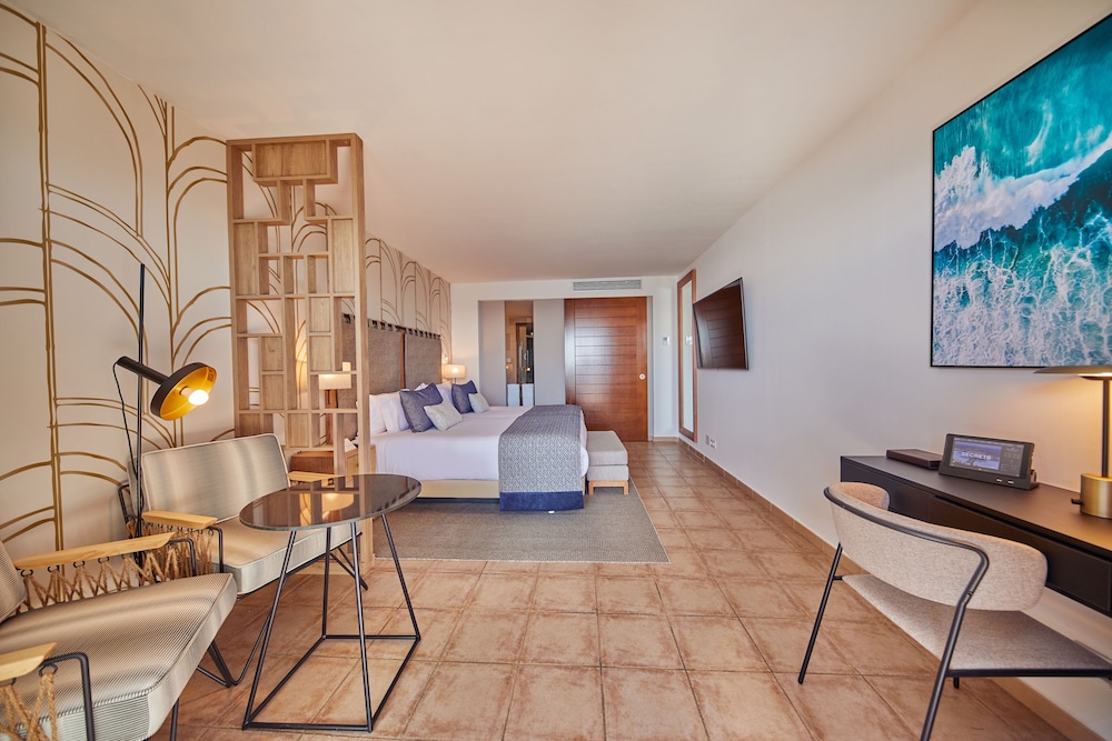 Junior Suite, Terrace, Ocean View (Preferred Club)