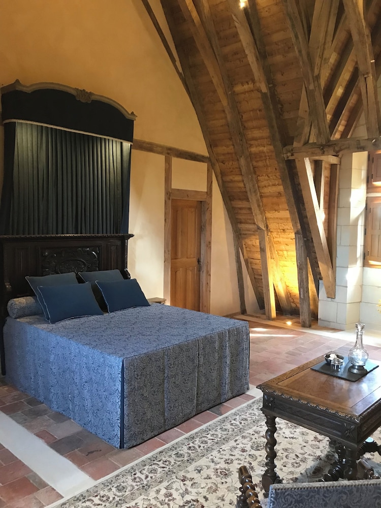 Luxury Room, 1 Queen Bed, Garden Area photo 1