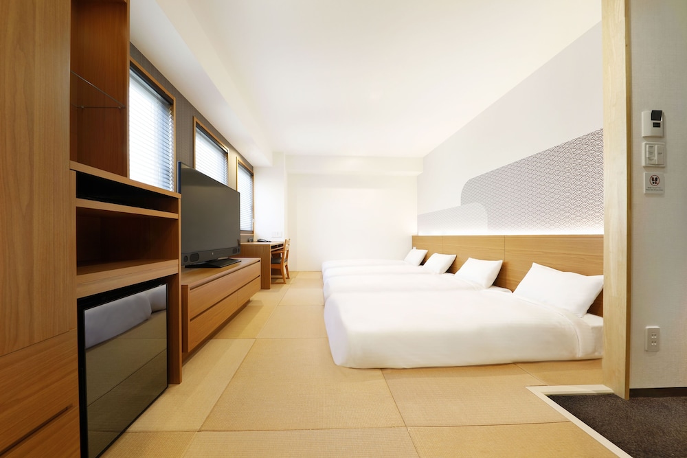 Traditional Quadruple Room - Photo 2