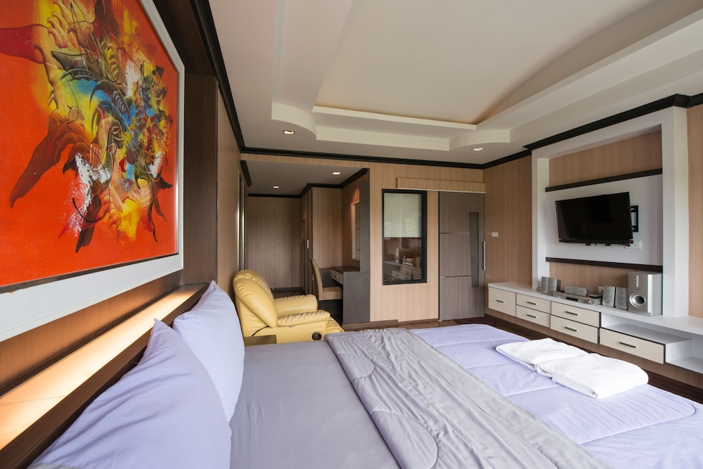 Suite photo 1