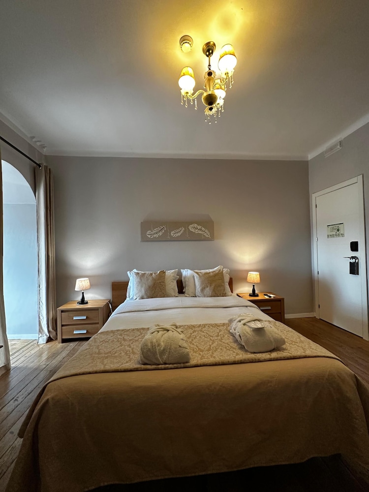 Deluxe Double Room photo 3