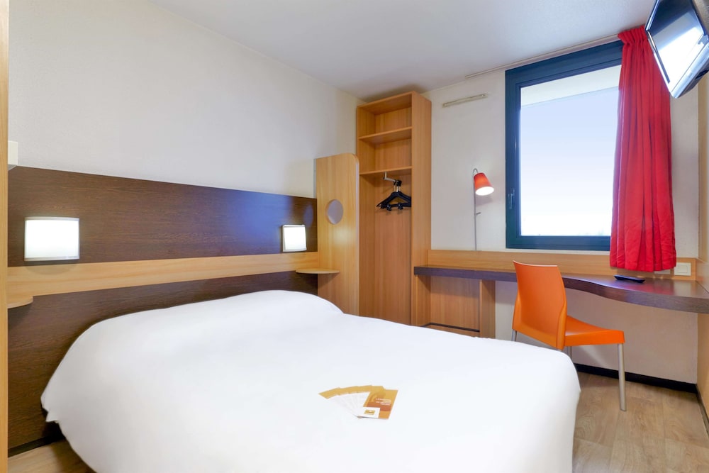 Standard Room, 1 Double Bed - Photo 8