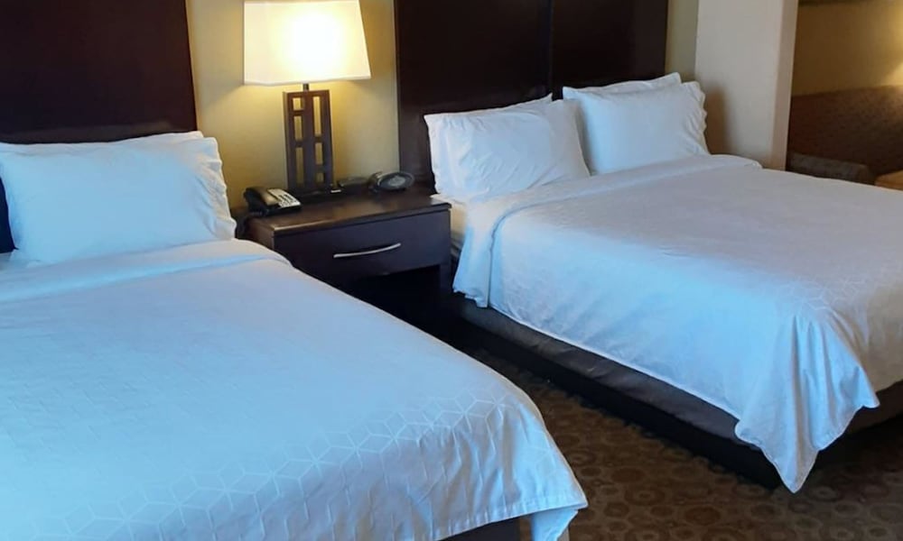 Suite, Multiple Beds