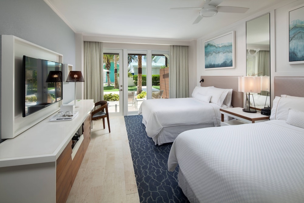 Room, 2 Double Beds, Pool View - Photo 3