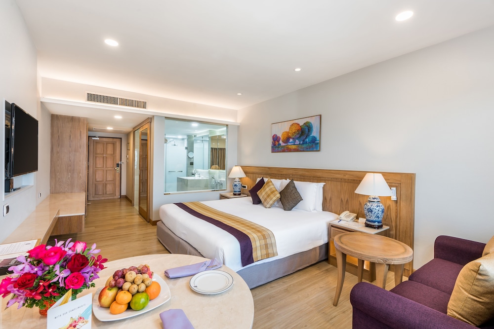 Ocean Deluxe Room - Photo 8