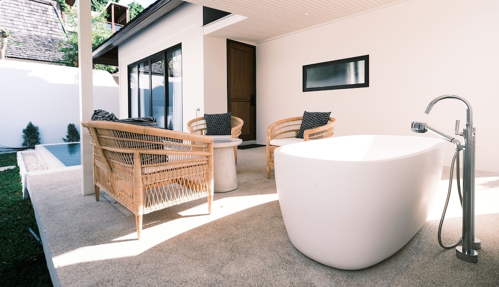 Premier Pool Villa (Roundtrip airport transfer) - Photo 10
