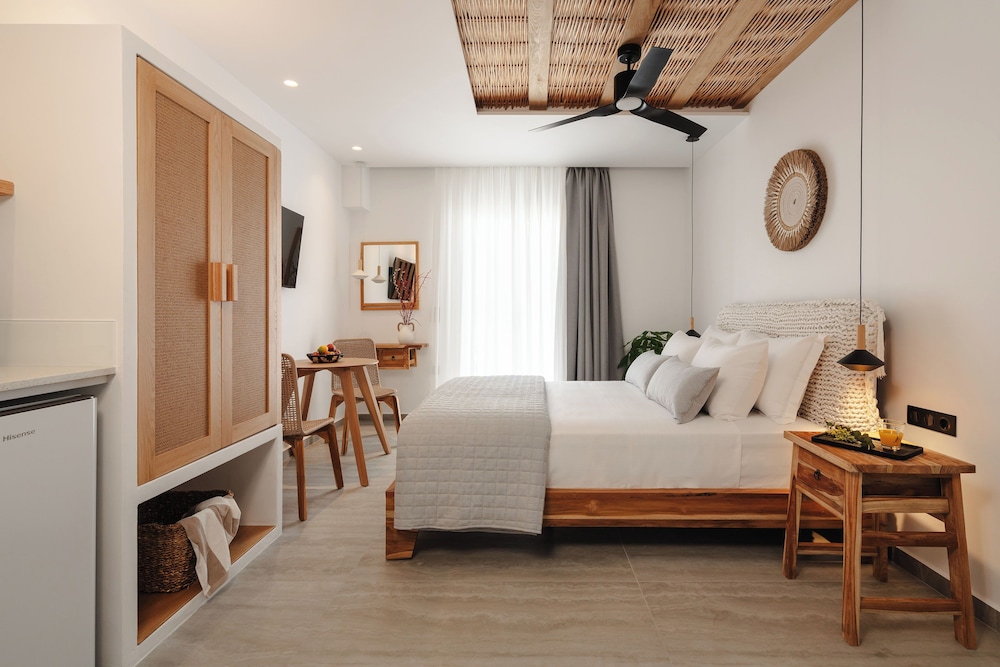 Superior Double Room, Sea View, Beachside