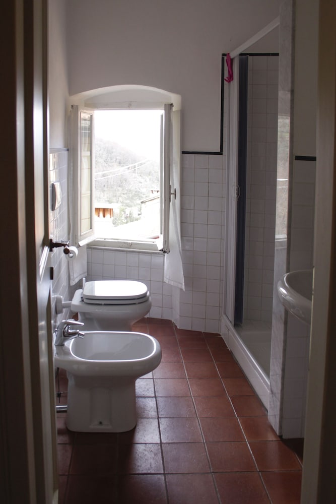 Triple Room - Photo 17