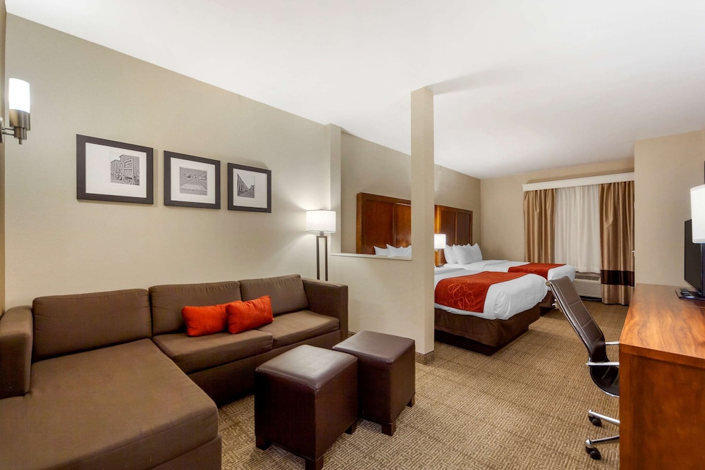 Suite, Multiple Beds, Non Smoking