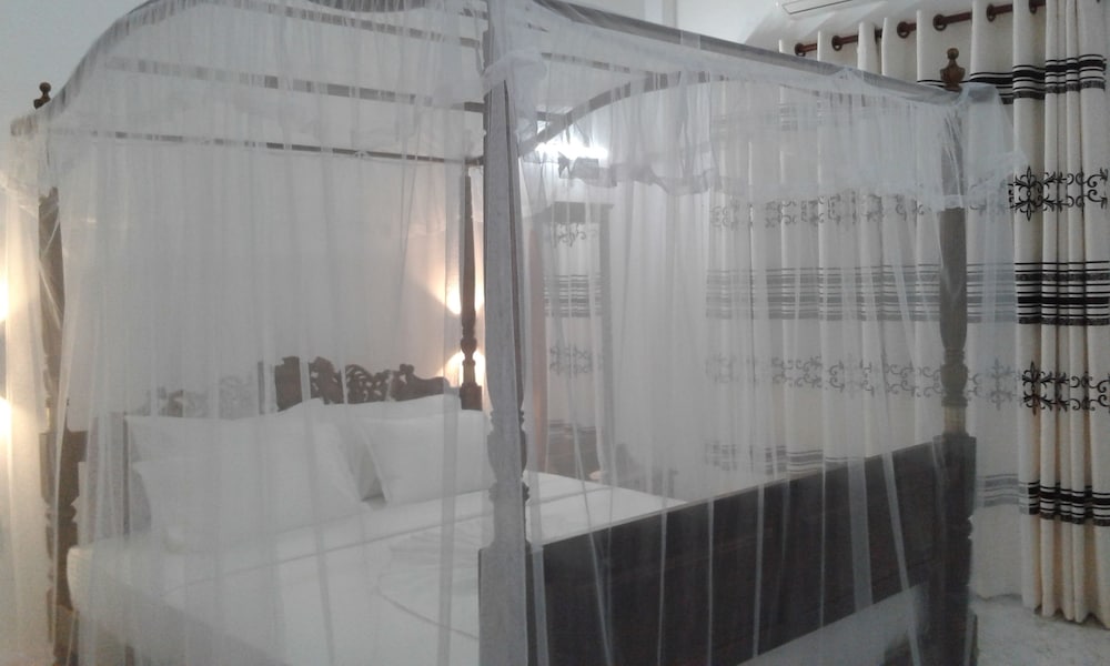 Camera (Deluxe Double Room With Balcony and S)
